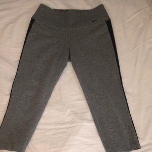 NIKE DRI-FIT gray-black capri leggings